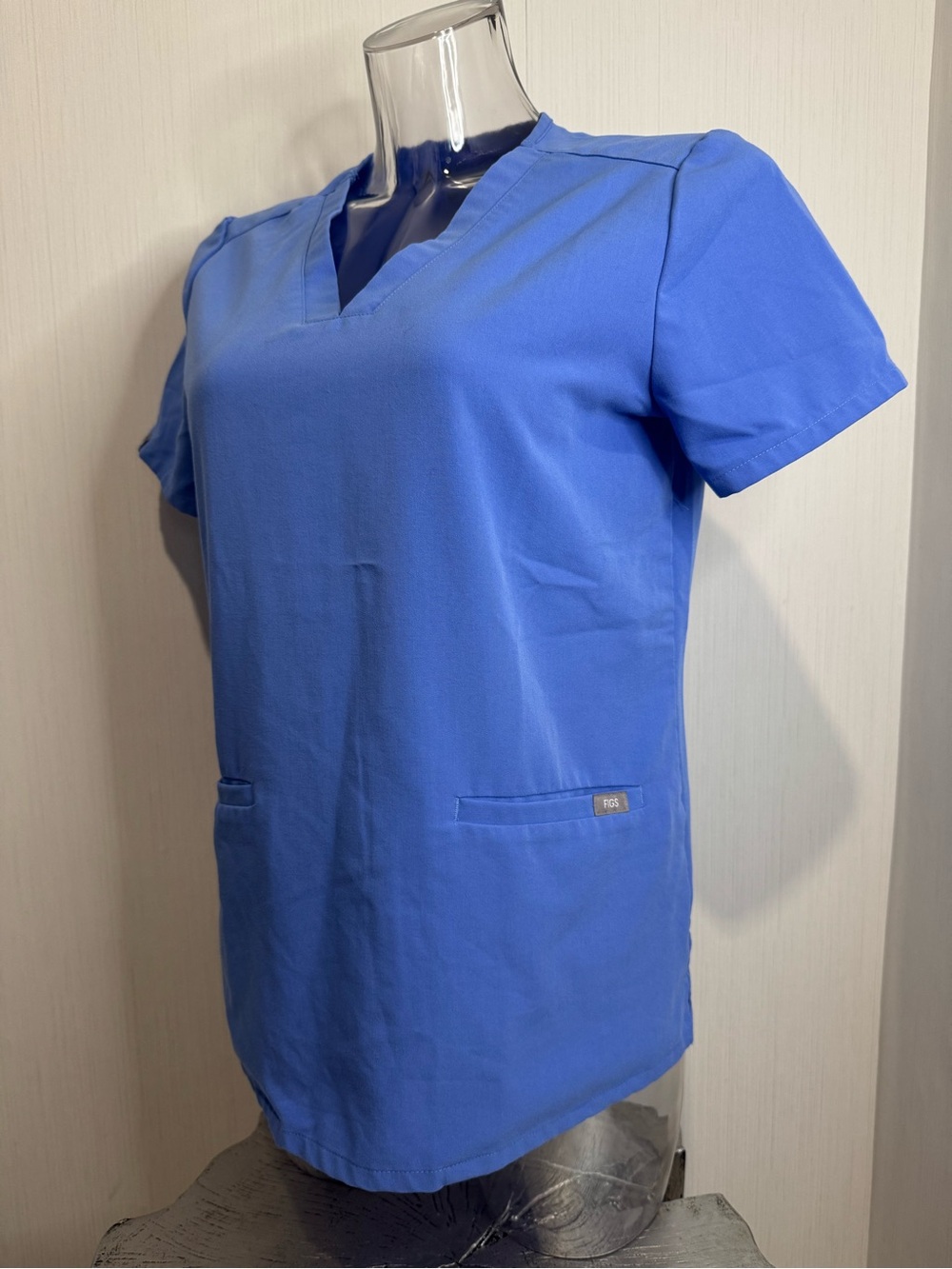 FIGS CASMA SCRUB TOP. Blue. Small. No flaws noted! - Picture 1 of 6